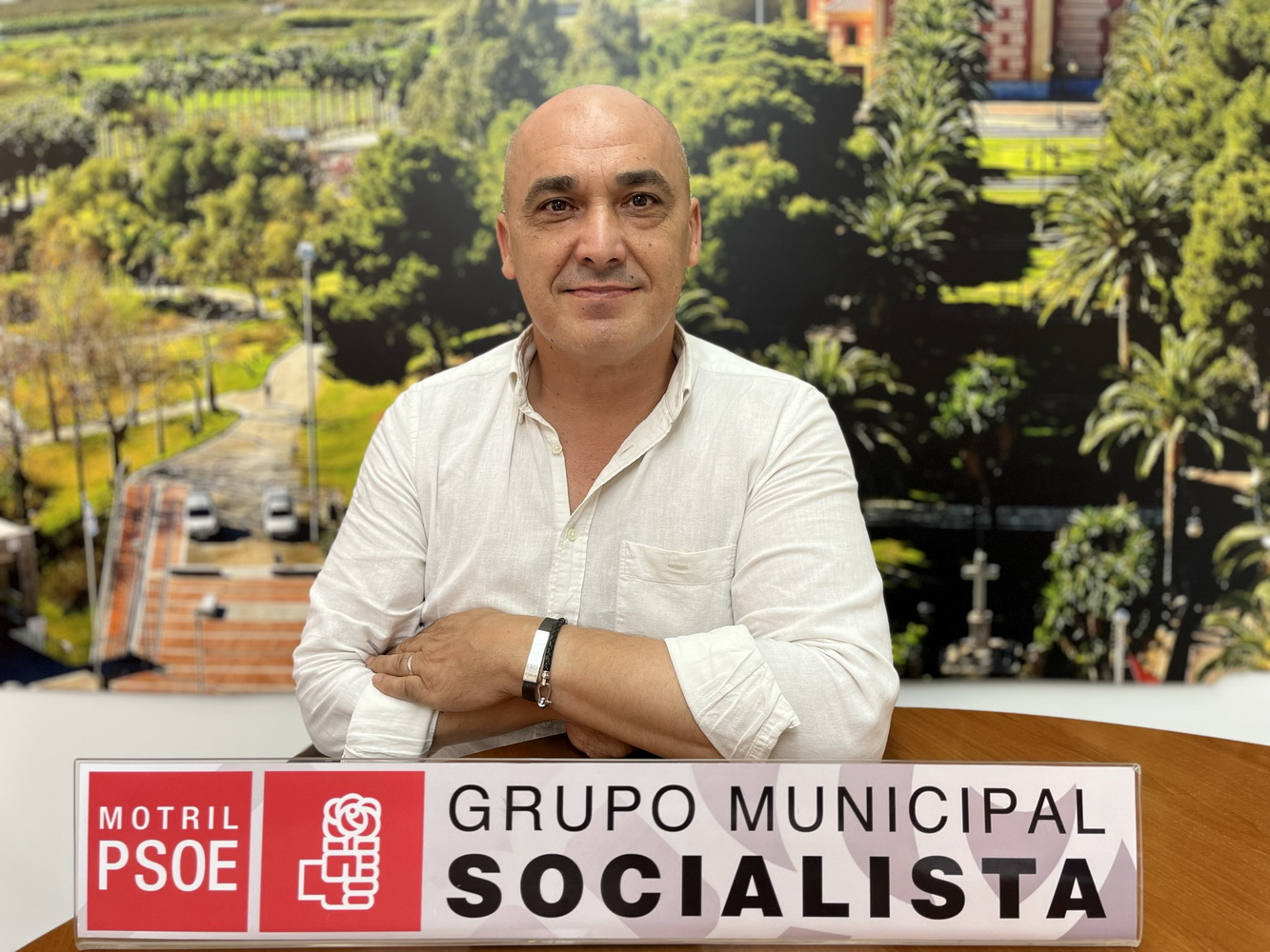 El PSOE denuncia que el edificio de Servicios Sociales de Motril de la zona Norte est cerrado al pblico.